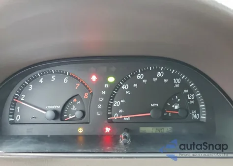 2004 Toyota Camry Le z USA, uszkodzony, nr VIN 4T1BE32K74U351542